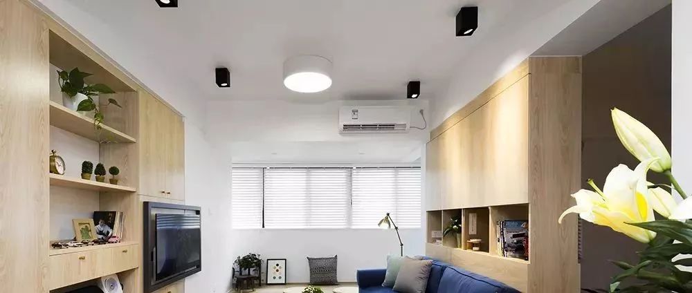 阳台还在装推拉门？现在流行这样设计！何不试试？