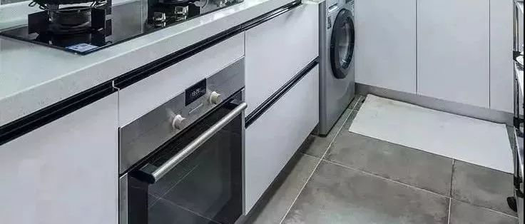 厨房这样装好看又实用，30年都不过时