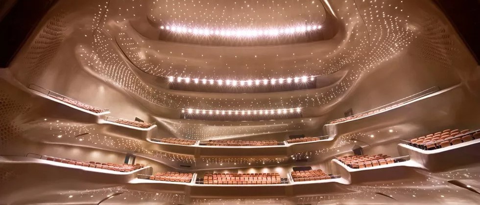 去世三周年，扎哈的遗作仍是2019年最值得期待的建筑设计