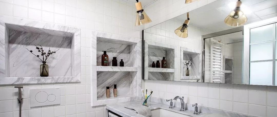 洗手盆旁装个壁龛，实用收纳，真是好看！