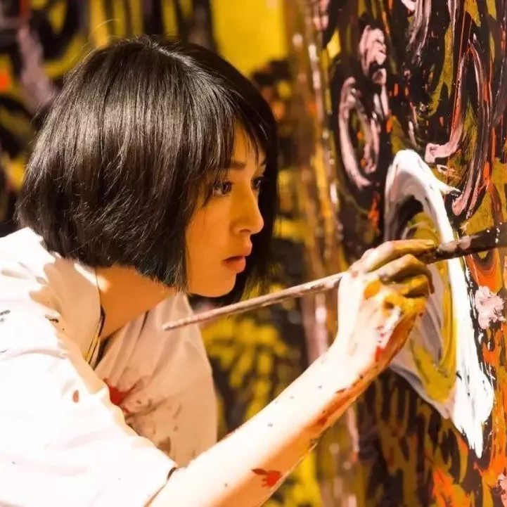 “狂野少女”绘画堪比毕加索，8亿人看她作画，拼尽全力做所爱做的事！